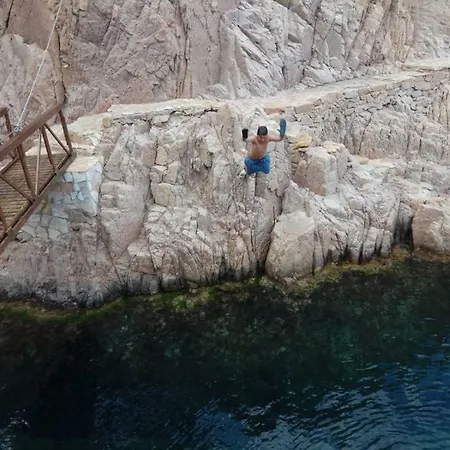 Cala Salions, Chalana I Daire *