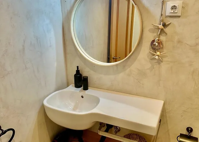 Chalana I, Cala Salions, Tossa De Mar