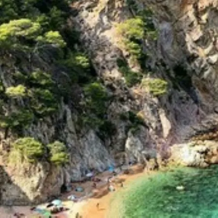 Chalana I, Cala Salions, Tossa De Mar 아파트 *